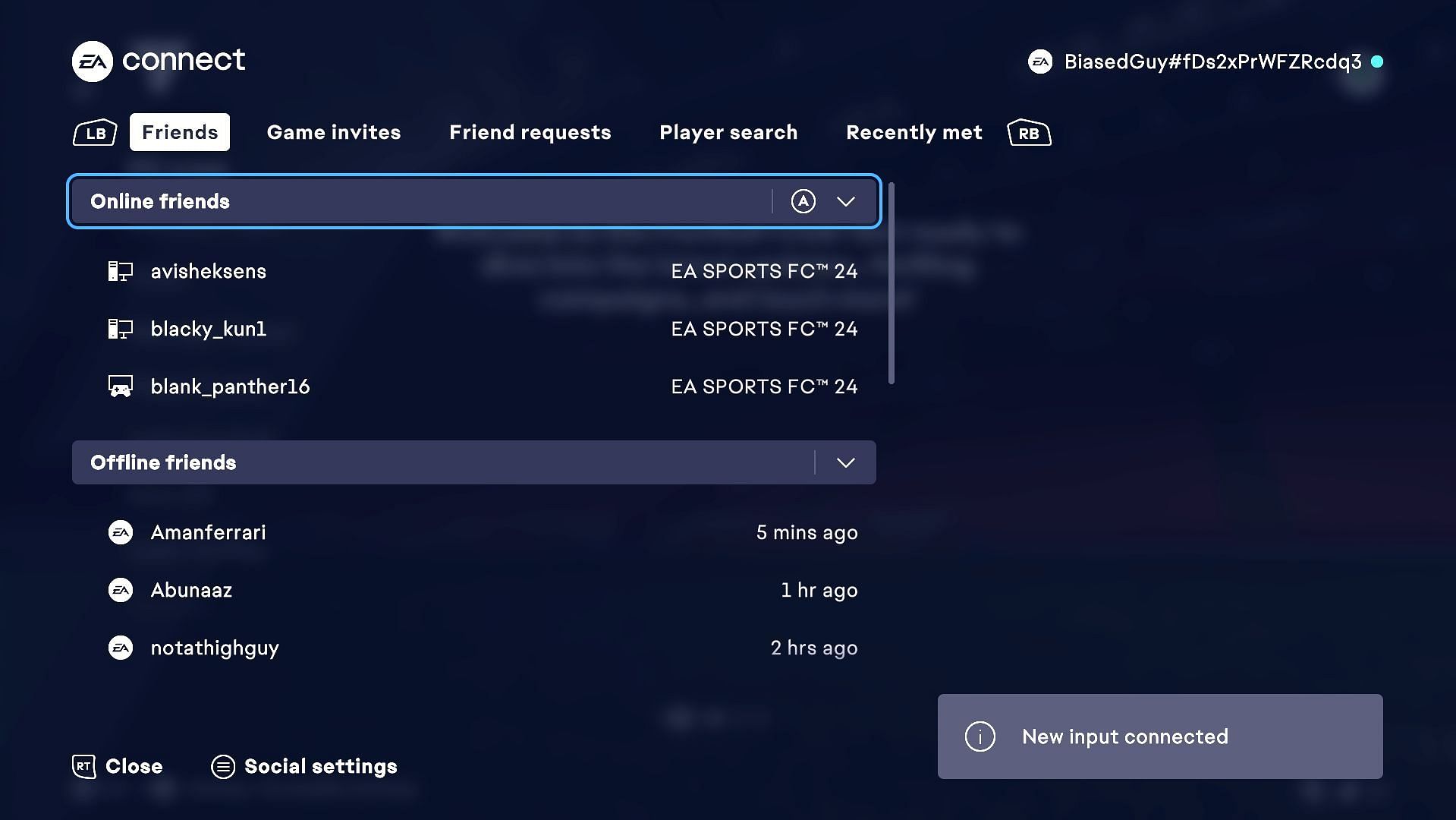 The social tab allows you to invite your friends (Image via EA)